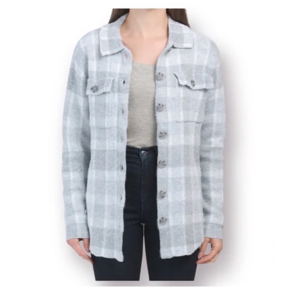 William Rasta Grey and white button up